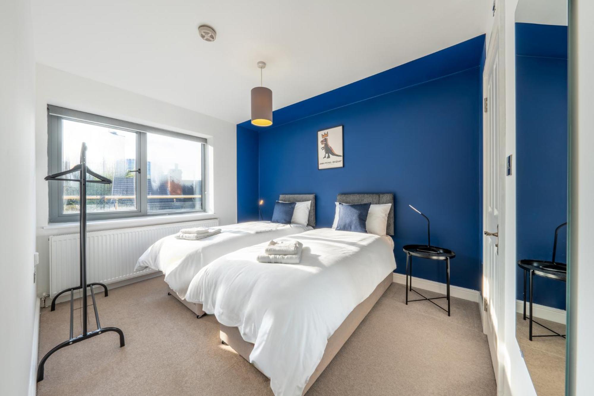 Central Watford Retreat By Hampton - Ideal For Contractors & Leisure Guestsアパートメント エクステリア 写真